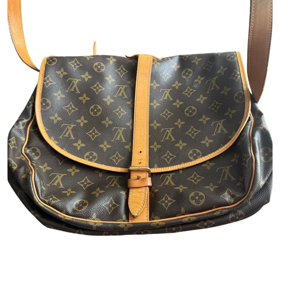 Authentic‎ Louis Vuitton Saumur 35 Monogram Bag